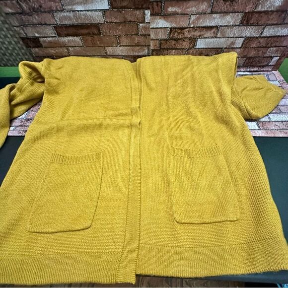 Disney HER UNIVERSE Mickey Mouse Mustard cardigan 1X - Picture 3 of 9